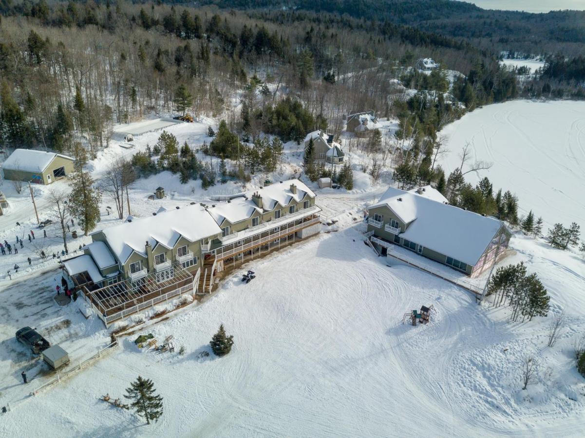 Pourvoirie Du Lac Blanc Saint-Alexis-des-Monts Zewnętrze zdjęcie